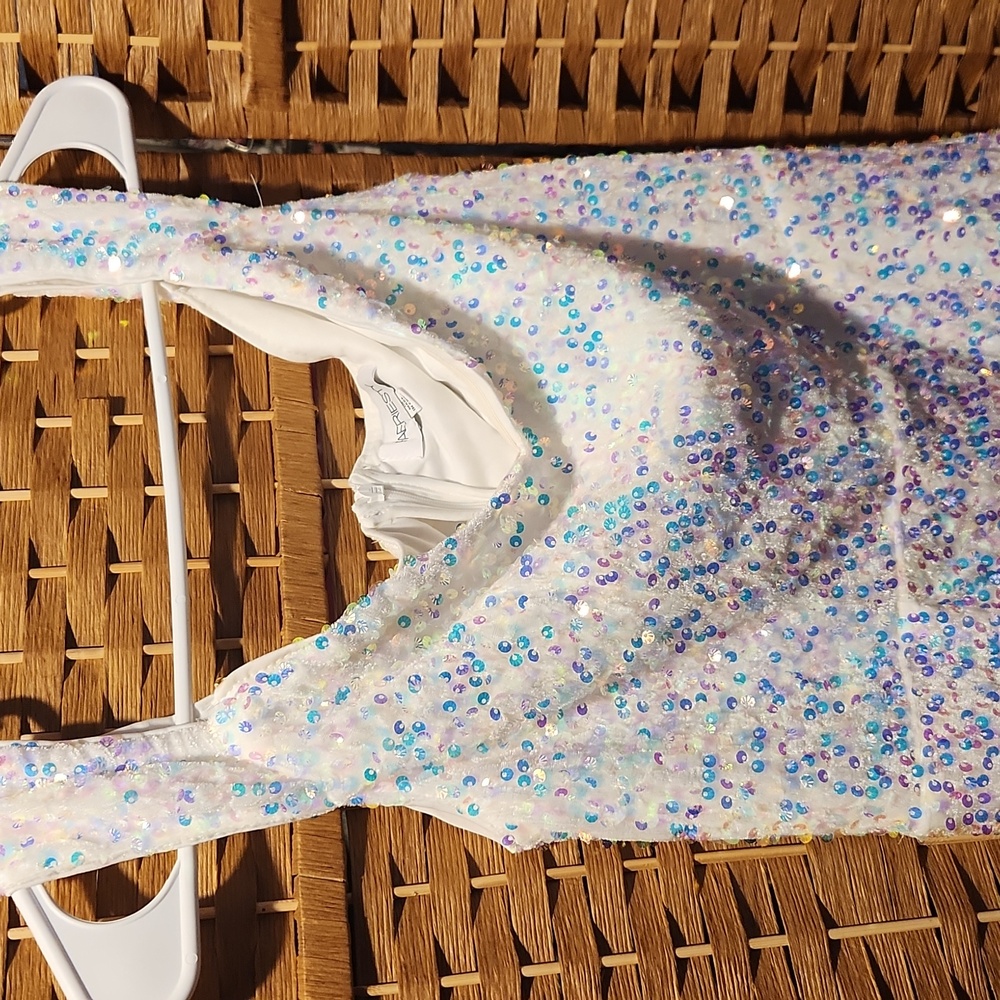Faeriesty Elegant Fitted, Homecoming, Prom, Special Ocassion, White Sequin Dress - Picture 2 of 6